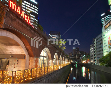 Evening view of the Kanda River - Cityscape from Manseibashi Bridge (November 2025) Evening view of the Kanda River - Cityscape from Manseibashi Bridge (November 2025) 133692142