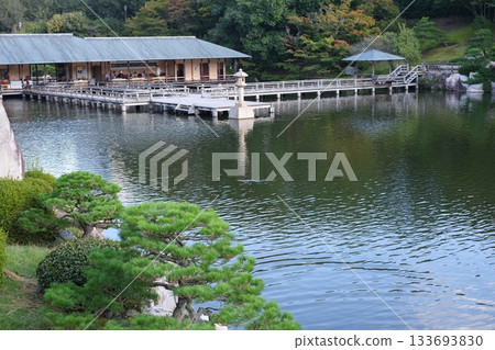 黃昏三溪園的景色 133693830