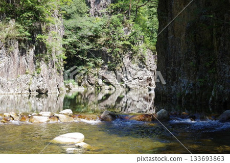 三段峽黑淵谷景色 133693863