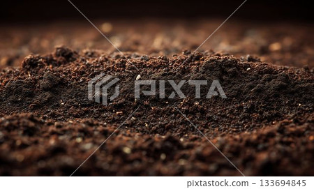 堆肥和土壤特寫 133694845