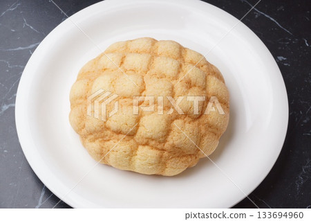 Delicious melonpan 133694960