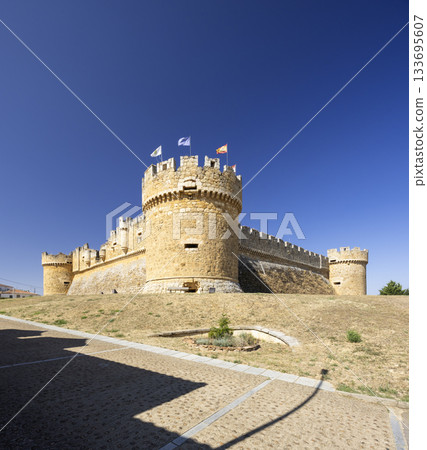 Castillo de Grajal de Campos displaying historical Spanish architecture 133695607