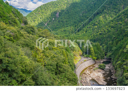 View of Ure Dam in Shinshiro City (Aichi Prefecture) 133697823