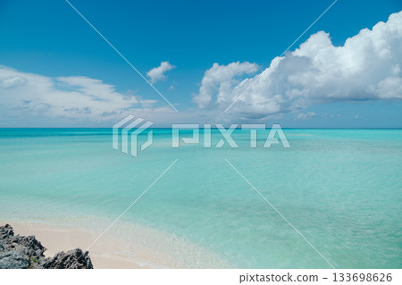 ocean, summer, island 133698626