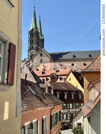 The church seen from the old town 133698988