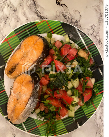 Grilled Salmon with Fresh Vegetable Salad 133701079