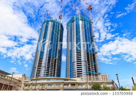 東京中央區豐洲町正在興建中的高層公寓大樓 東京中央區豐洲町正在興建中的高層公寓大樓 133703988