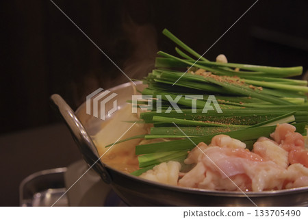 Steaming hot beef offal hotpot: a delicious winter dish Steaming hot beef offal hotpot: a delicious winter dish 133705490