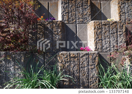 Stepped Block Garden 1 133707148