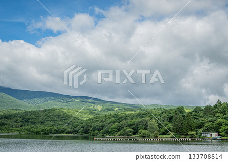Lake Baragi in Tsumagoi Village and the green scenery of summer at this highland resort Lake Baragi in Tsumagoi Village and the green scenery of summer at this highland resort 133708814