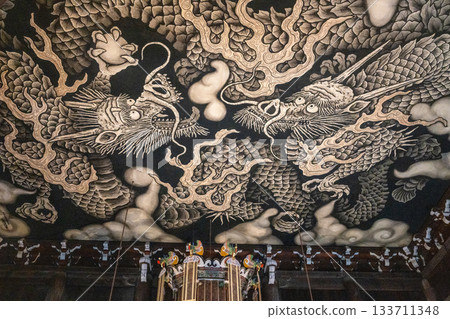 建仁寺的冬景：京都府京都市東山區講堂天花板上的龍紋 133711348
