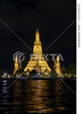 Night view of Wat Arun (Temple of Dawn), Bangkok, Thailand 133716331