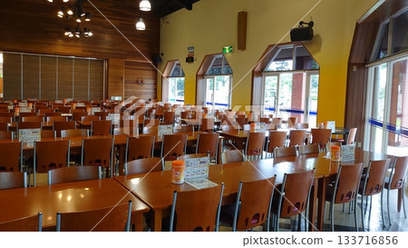 An empty beer hall 133716856