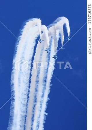 藍色脈衝示範飛行：寬環到三角環 133716878