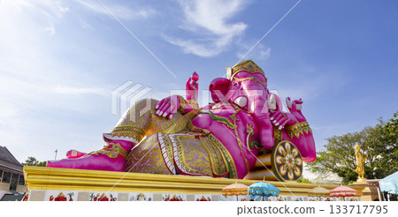 泰國粉紅象頭神殿(Wat Saman Rattanaram),一個能量點 泰國粉紅象頭神殿(Wat Saman Rattanaram),一個能量點 133717795