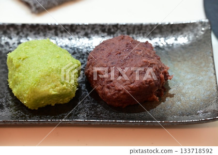 Zunda and red bean paste rice balls 133718592