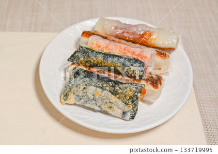 Rice paper rolls with various ingredients 133719995