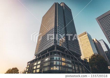 Overlooking the buildings at dusk 133720318