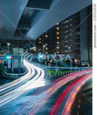 Tomei Expressway laser beam 1 133721030