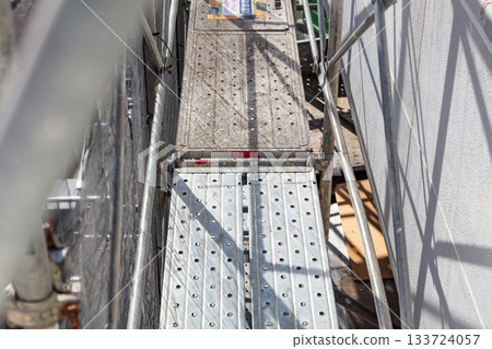 Construction site scaffolding Construction site scaffolding 133724057