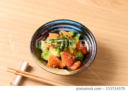 Salmon and avocado snack Salmon and avocado snack 133724370