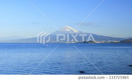 駿河灣和富士山 駿河灣和富士山 133725965