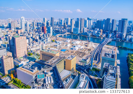 日本東京城市景觀：邁向新時代。築地市場舊址景觀。即將重新開發…= 14日 133727613