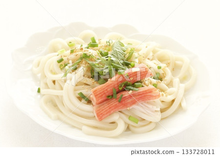 冰鎮烏龍麵配蟹肉棒 133728011