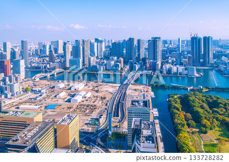 日本東京城市景觀：邁向新時代。築地市場舊址景觀。即將重新開發…= 14日 133728282