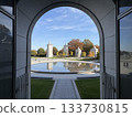 Beautiful view of Memorial Park through the arch 133730815