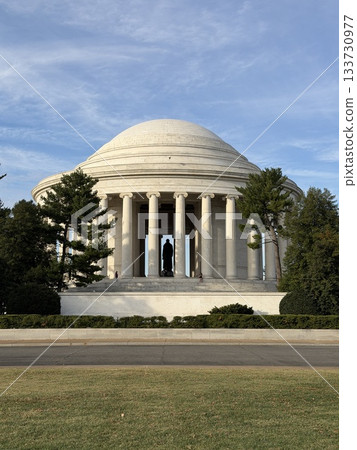 傑斐遜紀念堂美麗的正面 133730977
