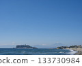 從七里濱眺望江之島和富士山。 133730984