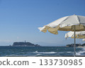 沙灘傘和江之島 133730985