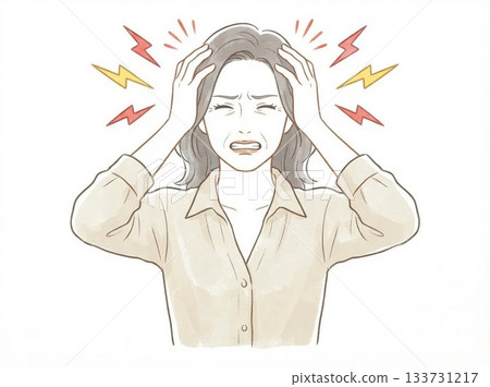 日本女子摀著頭，似乎頭痛 133731217
