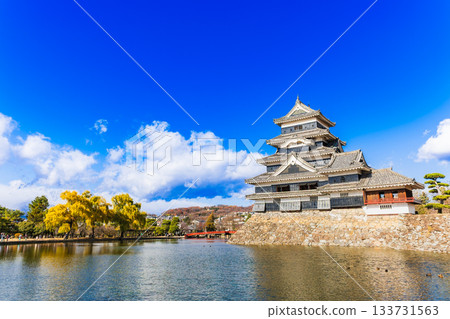 國寶松本城秋景 133731563