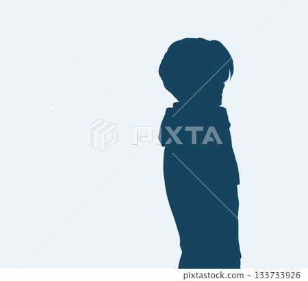 Winter man silhouette Winter man silhouette 133733926