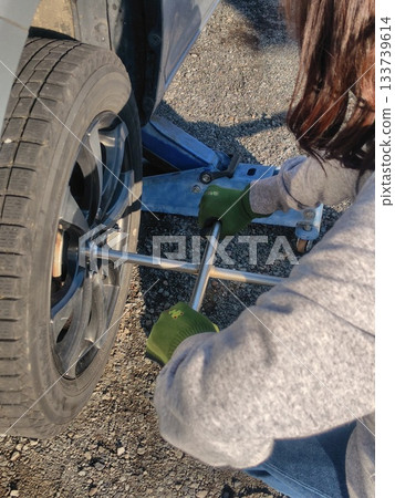 Image of tire replacement 133739614
