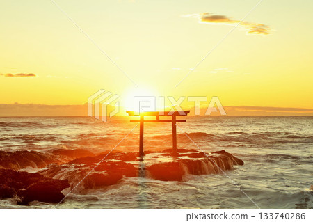Oarai Isosaki Shrine, Ibaraki Prefecture Torii gate and wave spray Oarai Isosaki Shrine, Ibaraki Prefecture Torii gate and wave spray 133740286