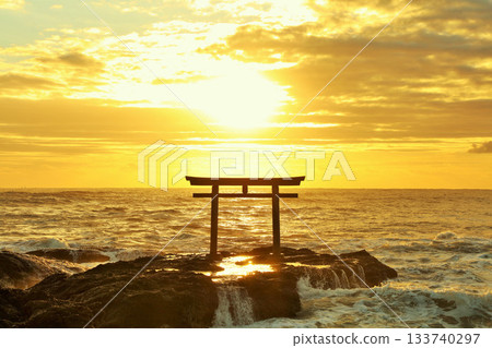 茨城縣大洗磯崎神社的日出 133740297