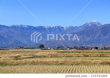 初冬的安曇野和北阿爾卑斯山 初冬的安曇野和北阿爾卑斯山 133741004
