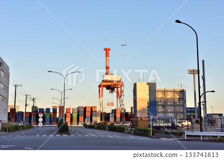 傍晚的品川碼頭附近 133741613