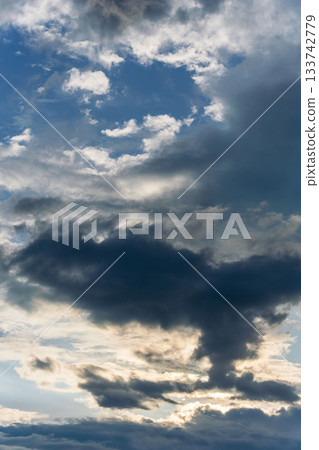 夏日天空:黃昏時的天空與雲 220 夏日天空:黃昏時的天空與雲 220 133742779