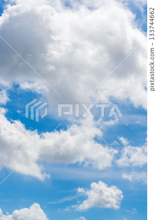 秋日的天空：藍天白雲，帶著一絲夏日的氣息 42 133744662