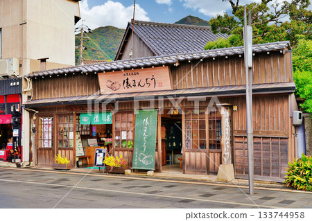 Scenery of Shinmon Street at Izumo Taisha Shrine Scenery of Shinmon Street at Izumo Taisha Shrine 133744958