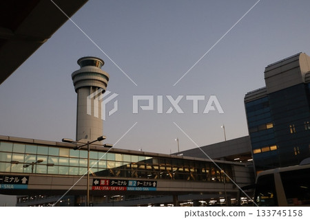 Haneda airport in the morning Haneda airport in the morning 133745158