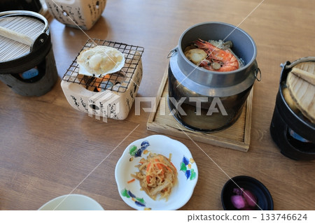 Boiled rice 133746624