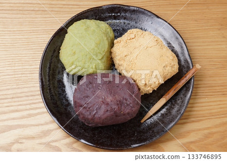  Three colors Ohagi 133746895