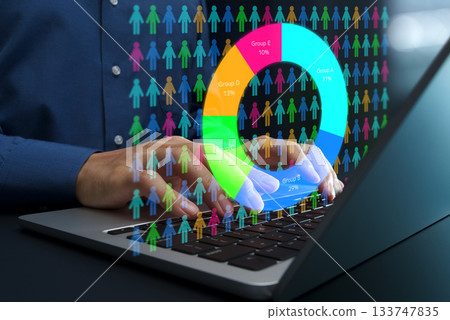 人口統計分析。市場區隔和目標受眾分析。統計數據分析說明 133747835