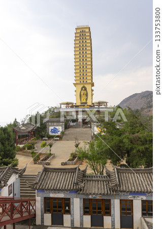 Luoquan Pagoda with blue sky in Dali, China Luoquan Pagoda with blue sky in Dali, China 133753800