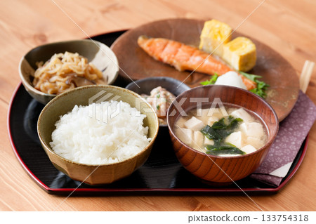 日式早餐 133754318